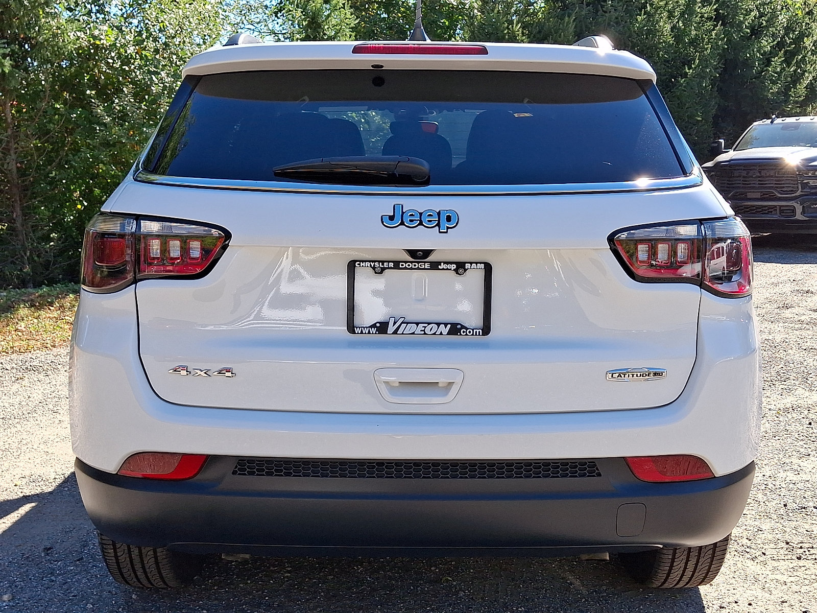 Certified 2024 Jeep Compass Latitude AWD/4WD image 5