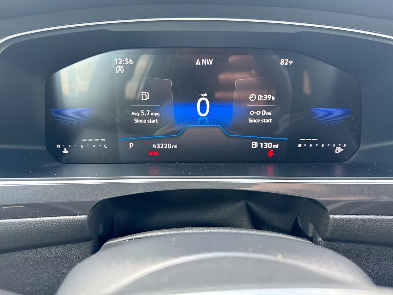 Used 2024 Volkswagen Tiguan SE R-Line FWD image 39