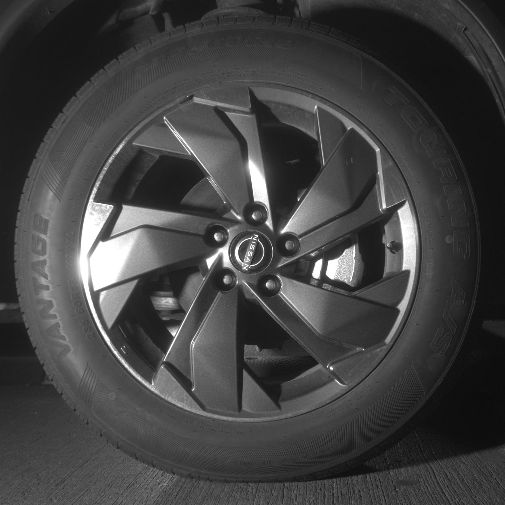 Used 2025 Nissan Rogue SV FWD image 13