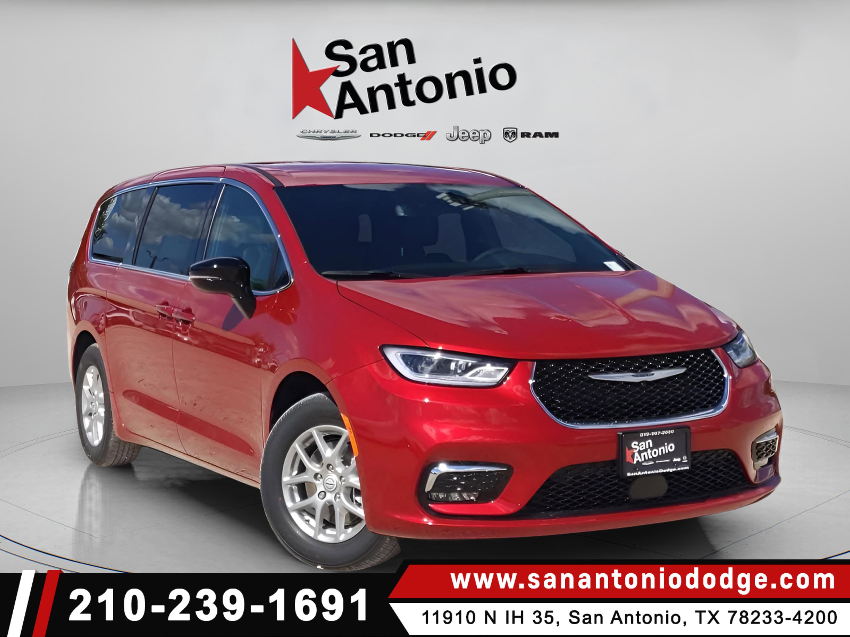 New 2026 Chrysler Pacifica Select