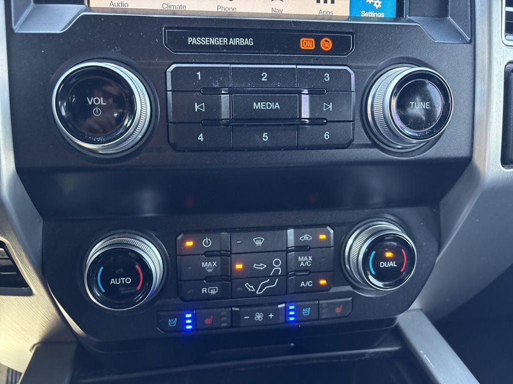 Used 2019 Ford F250 Platinum w/ Platinum Ultimate Package AWD/4WD image 23