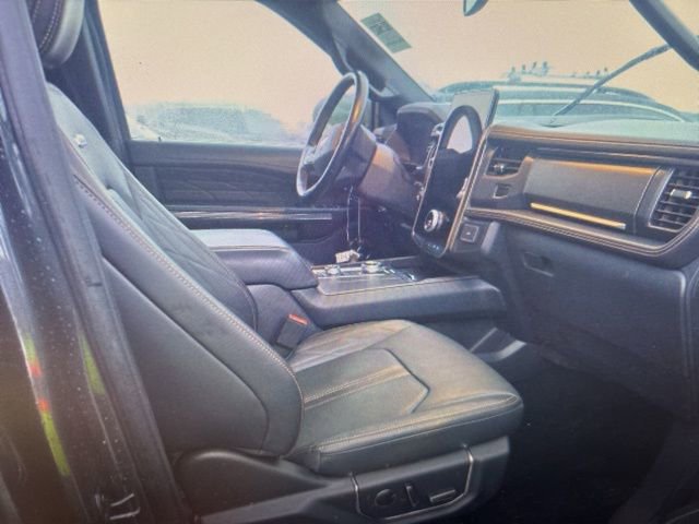 Used 2022 Ford Expedition Platinum image 6