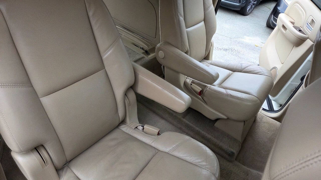 Used 2010 Cadillac Escalade ESV Luxury AWD/4WD image 42