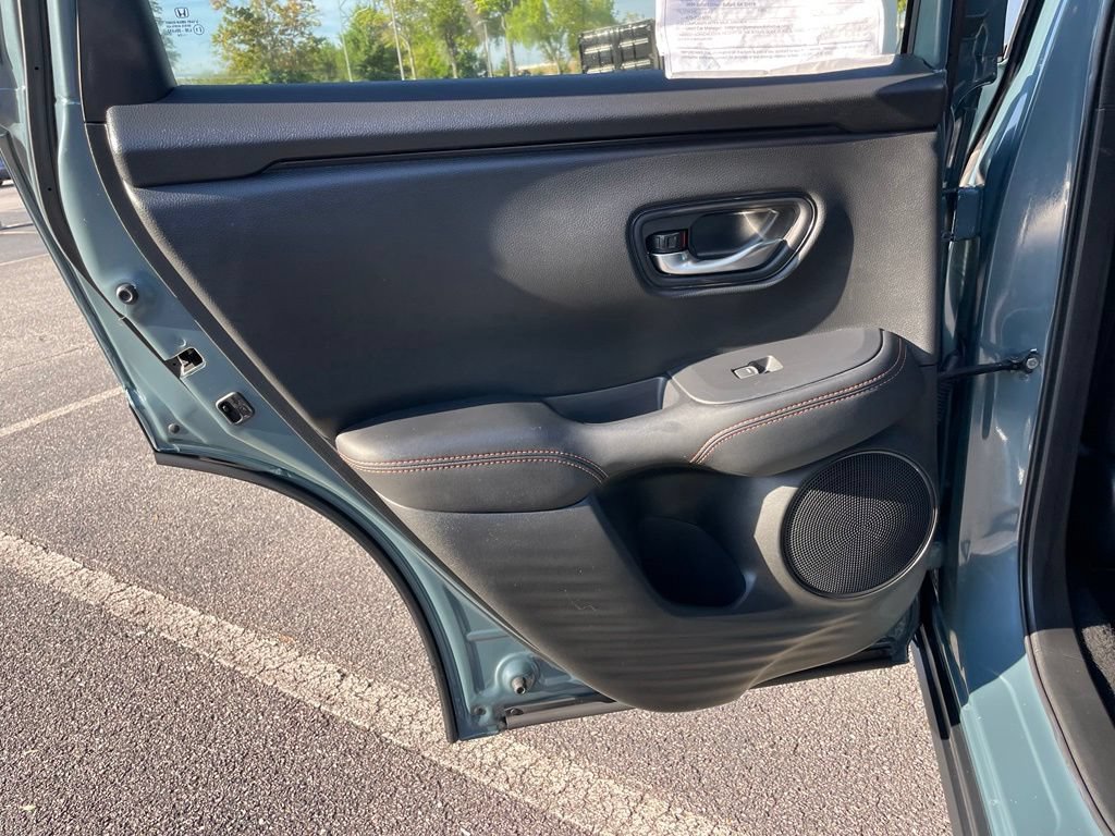 Certified 2025 Honda HR-V Sport image 37