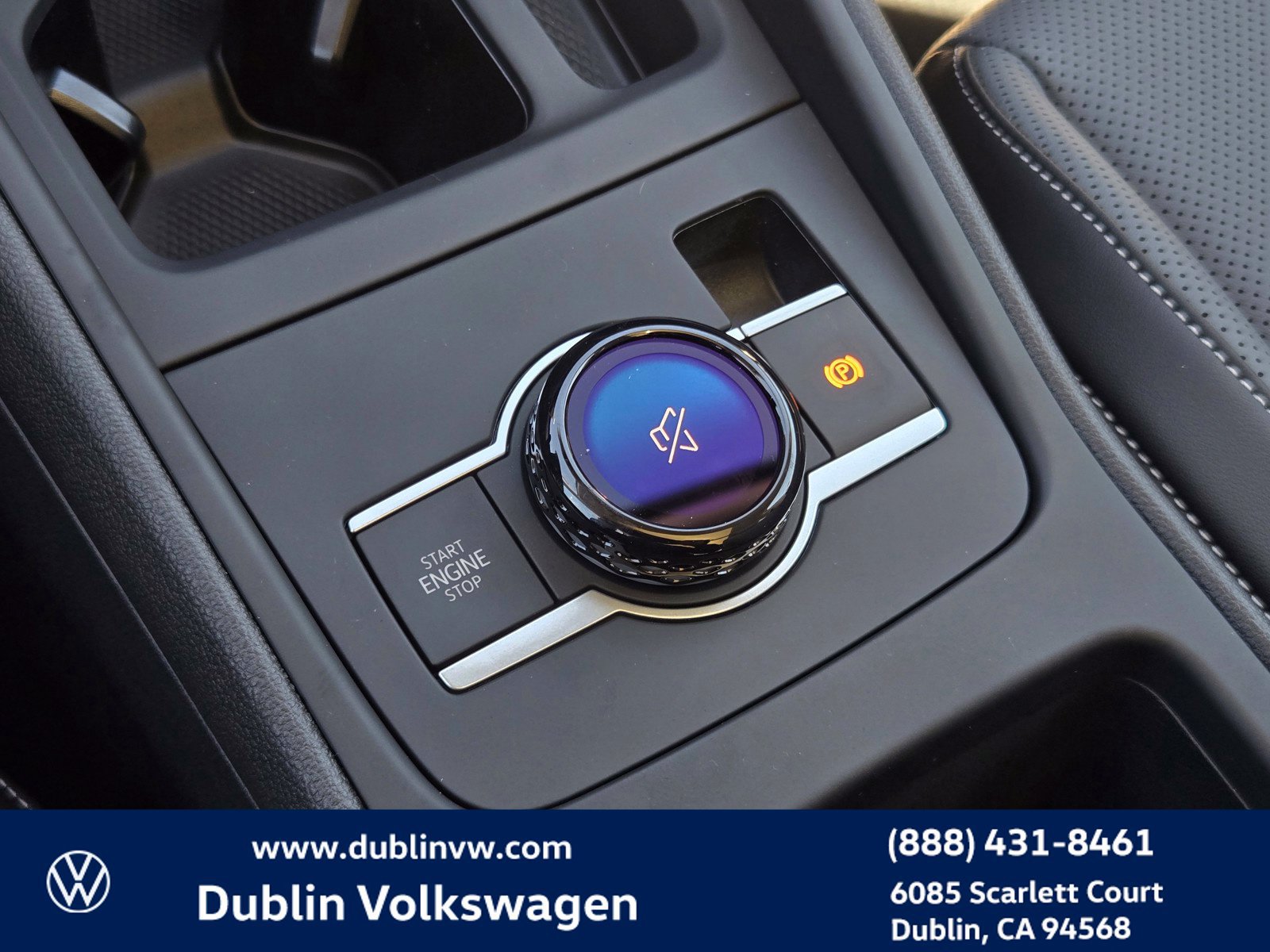 New 2026 Volkswagen Tiguan SE AWD/4WD image 16