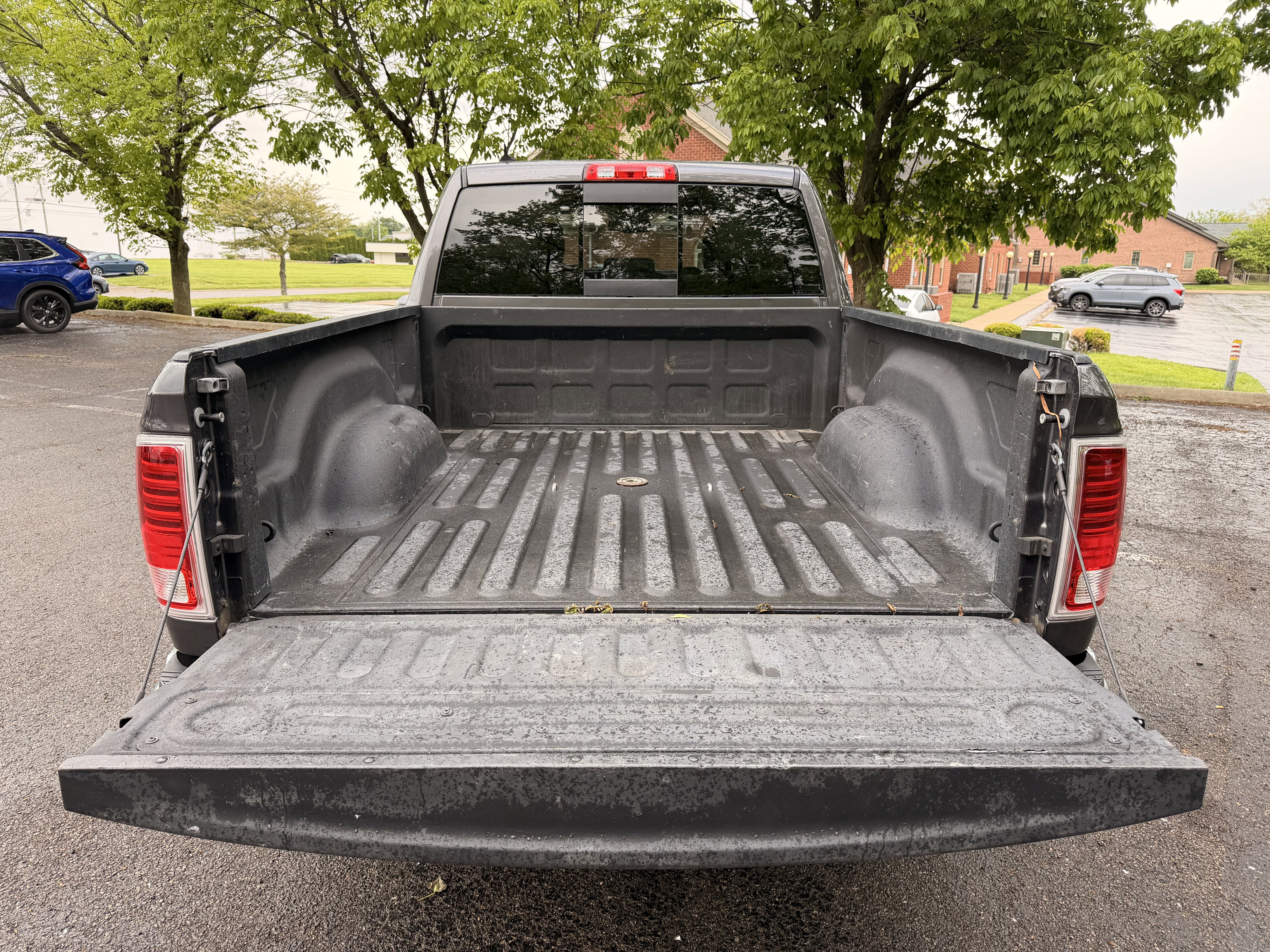 Used 2017 RAM 1500 Laramie w/ Convenience Group AWD/4WD image 12