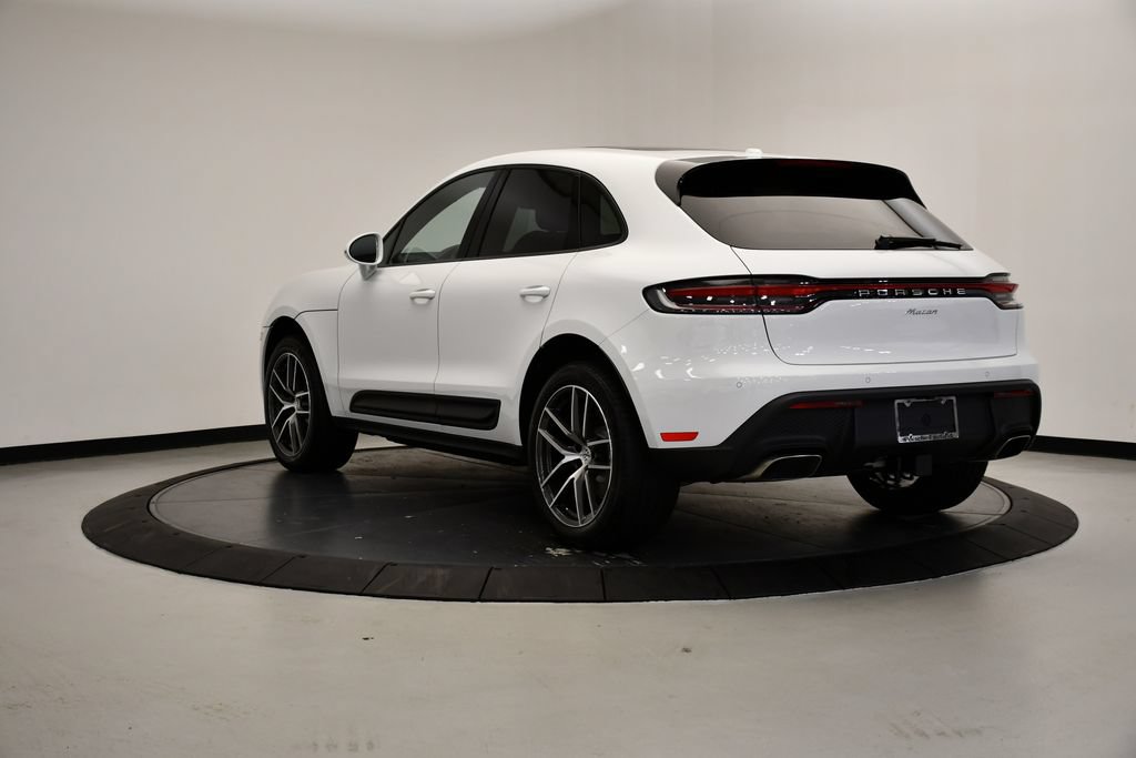 Certified 2026 Porsche Macan Turbo AWD/4WD image 3