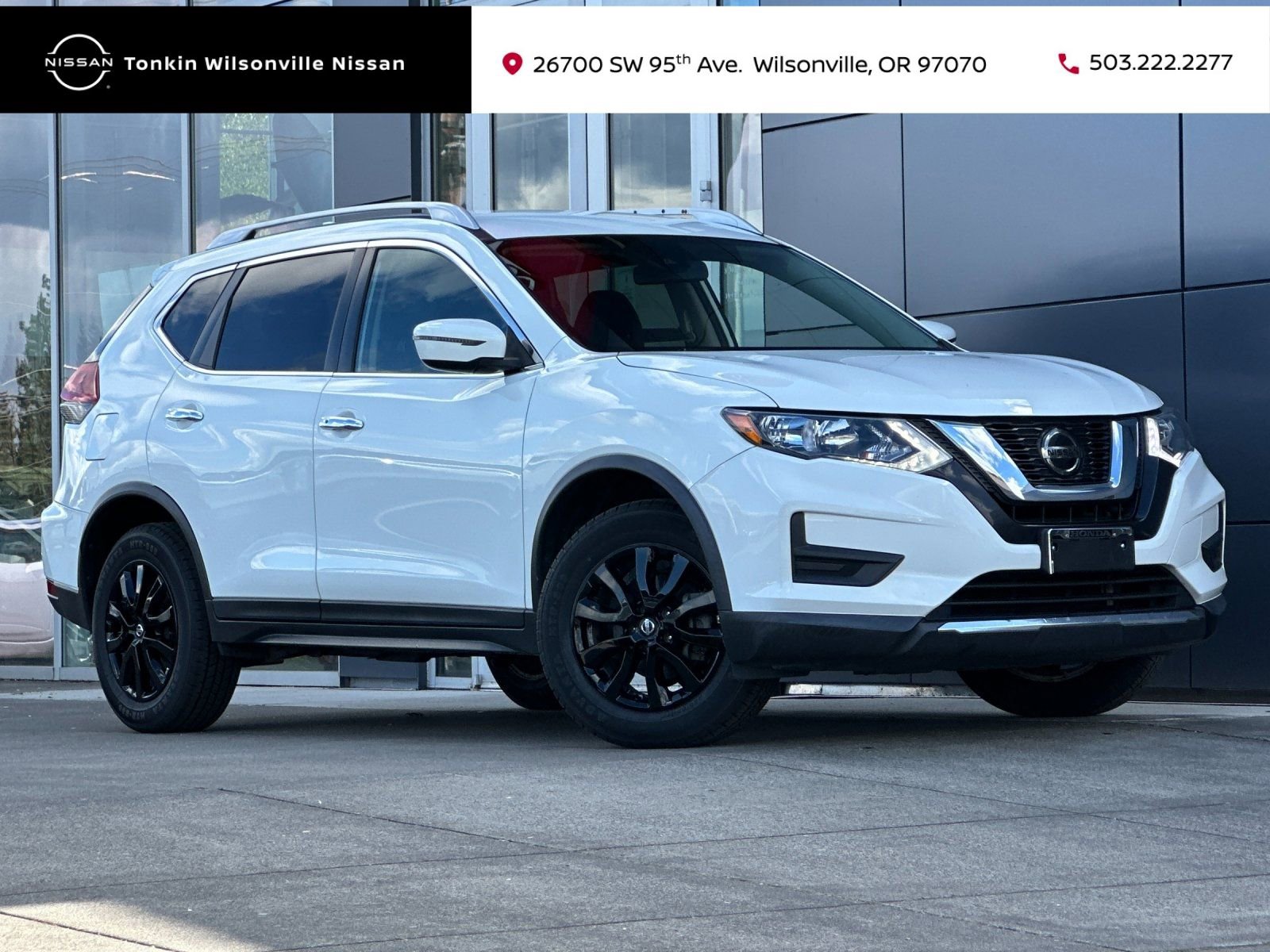 Used 2020 Nissan Rogue SV image 1
