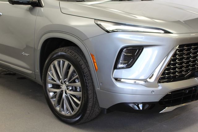 New 2026 Buick Enclave Avenir w/ Super Cruise Package image 3