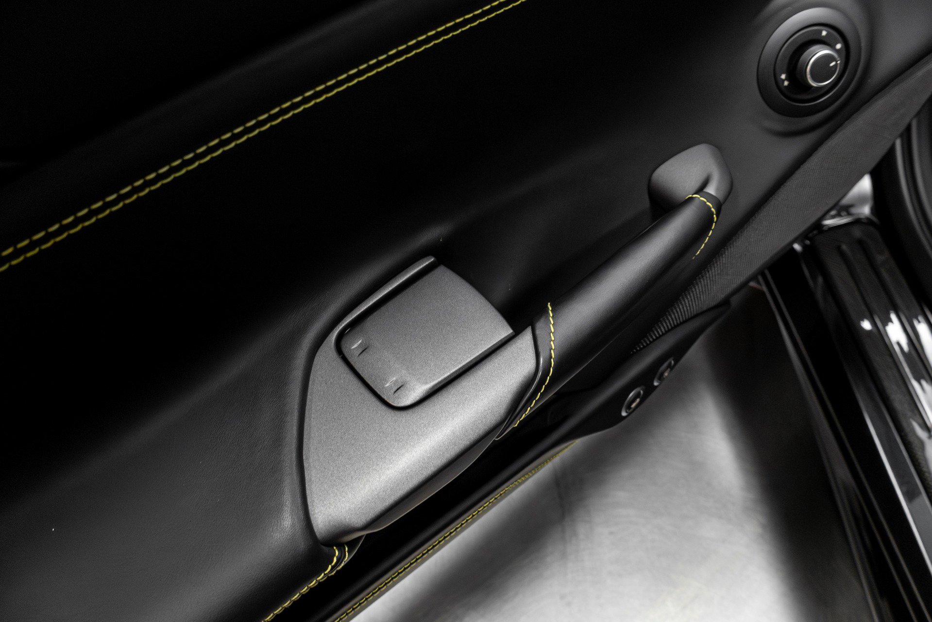 Used 2018 Ferrari 488 GTB image 52