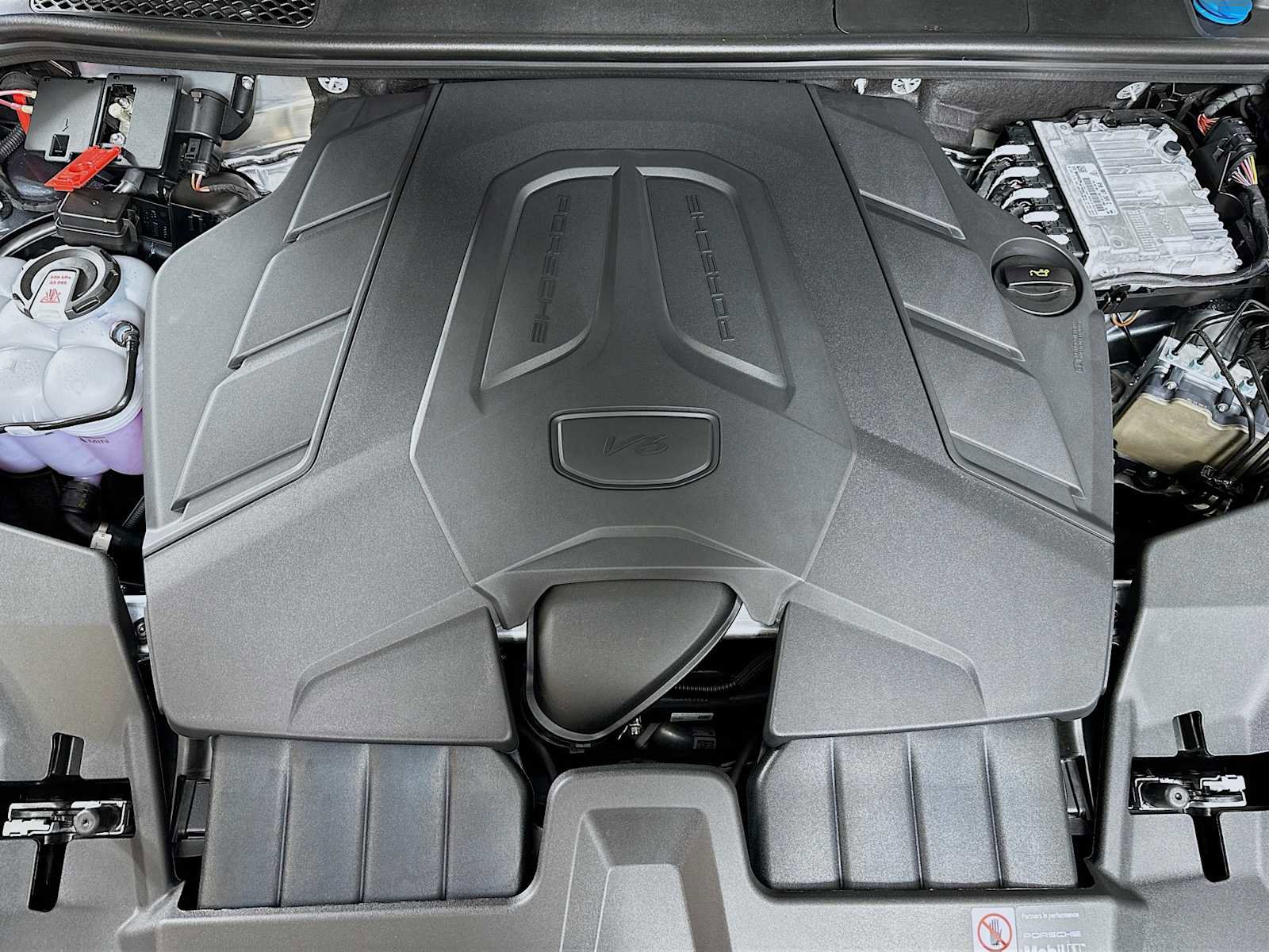 New 2026 Porsche Cayenne Coupe image 31