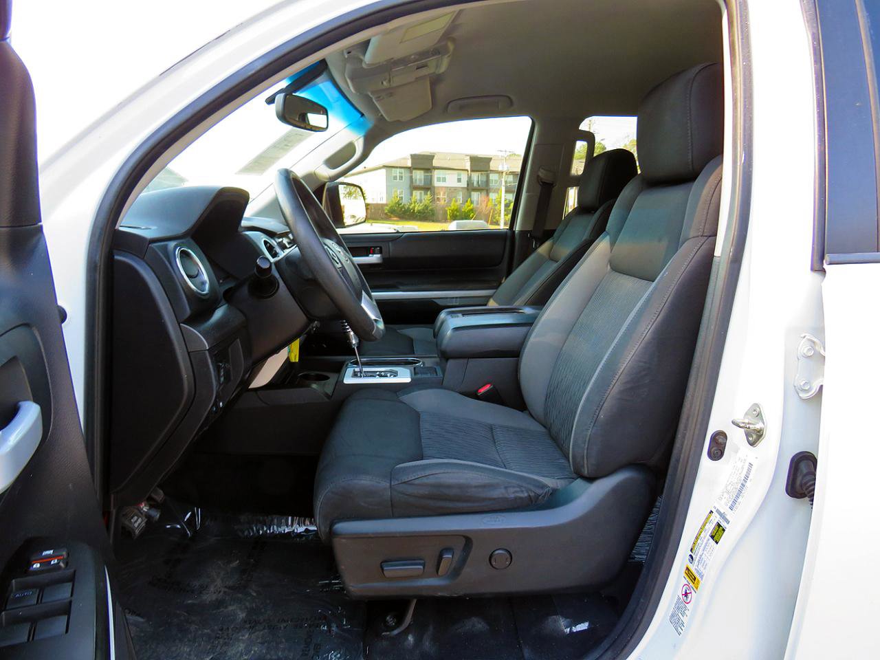 Used 2014 Toyota Tundra SR5 w/ SR5 Upgrade Package image 11