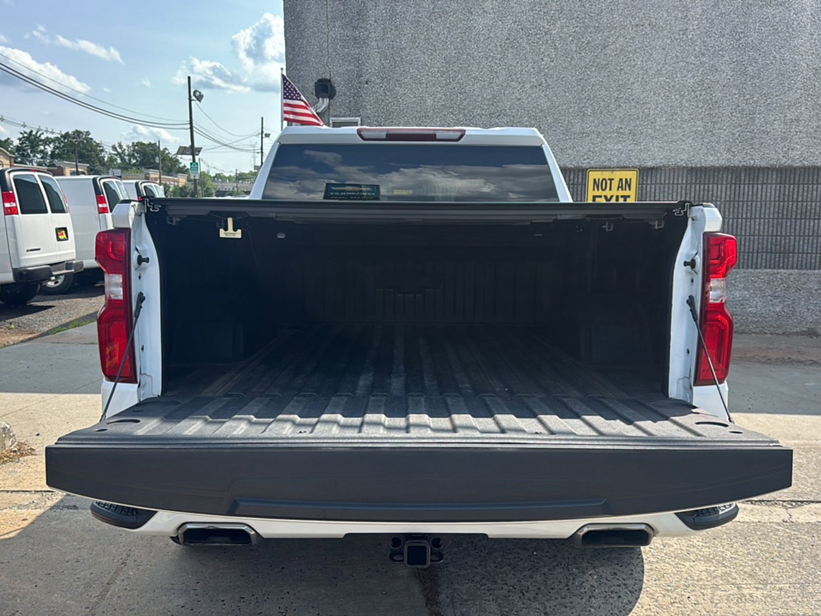Used 2021 Chevrolet Silverado 1500 RST w/ Bed Protection Package AWD/4WD image 23