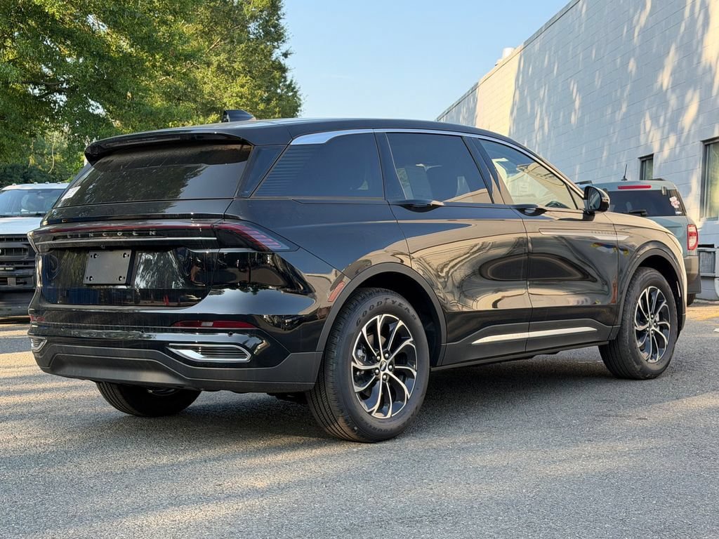 New 2026 Lincoln Nautilus Premier w/ Equipment Group 102A AWD/4WD image 5