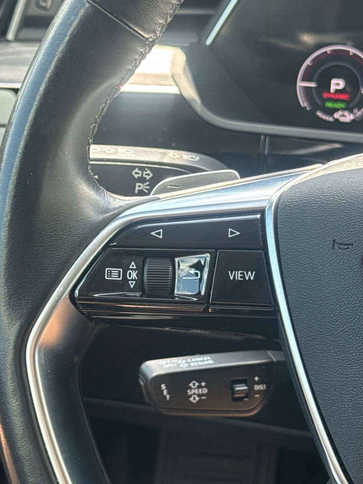 Used 2022 Audi e-tron Premium Plus AWD/4WD image 24