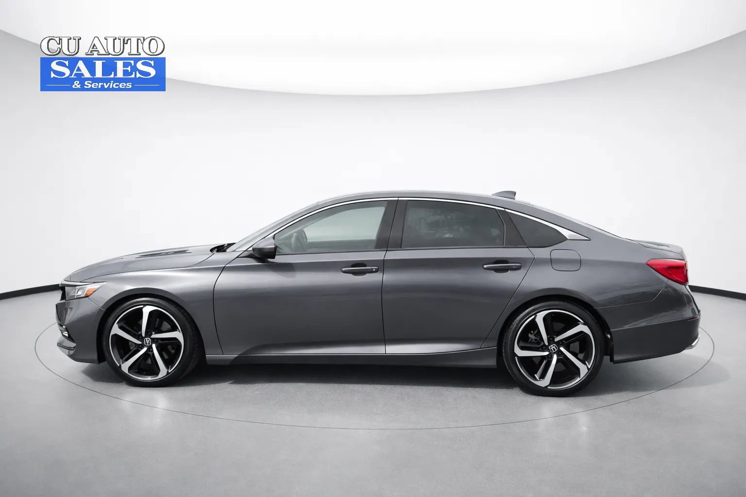 Used 2018 Honda Accord Sport image 4