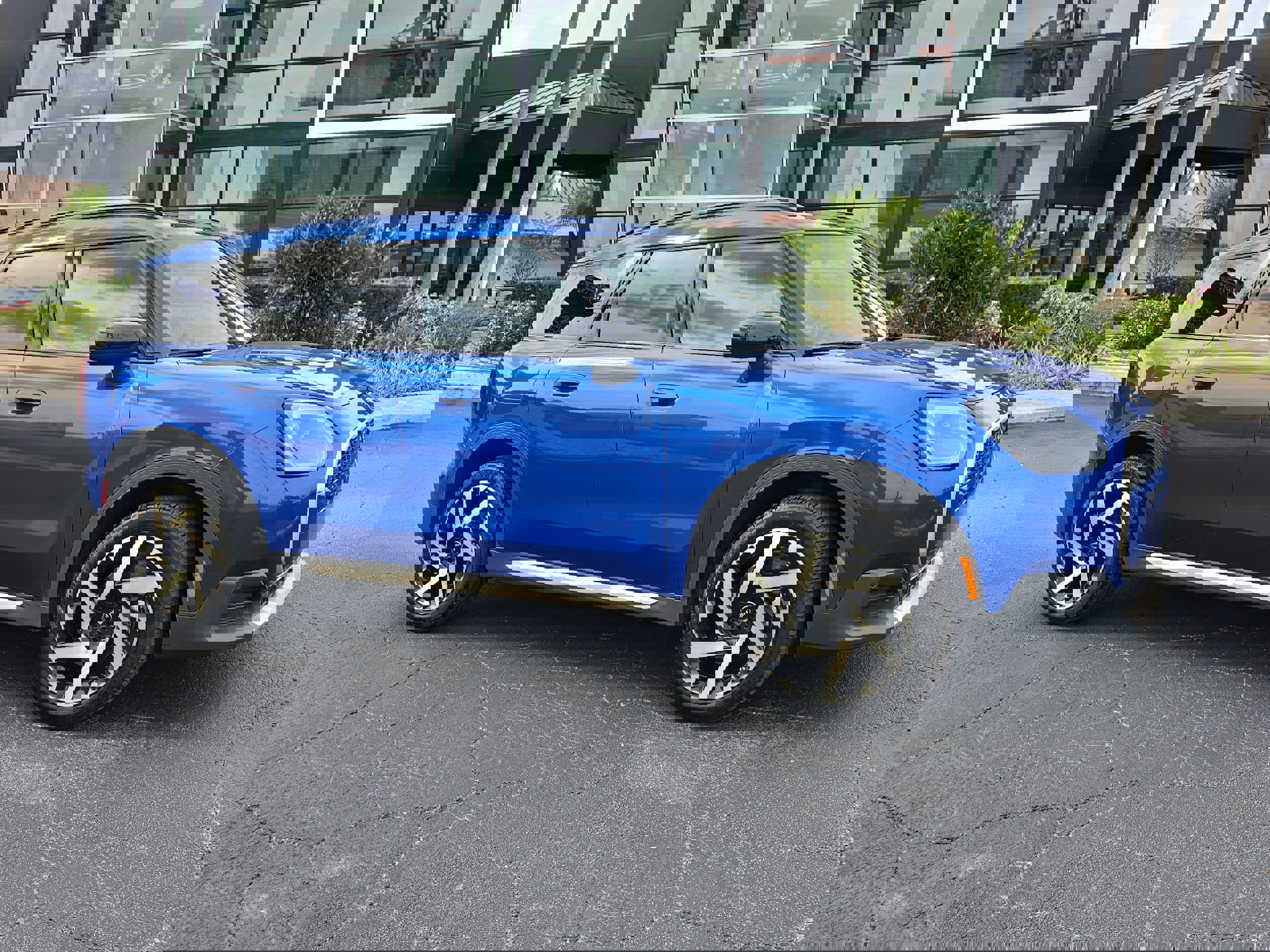 Certified 2025 MINI Cooper Countryman S image 2