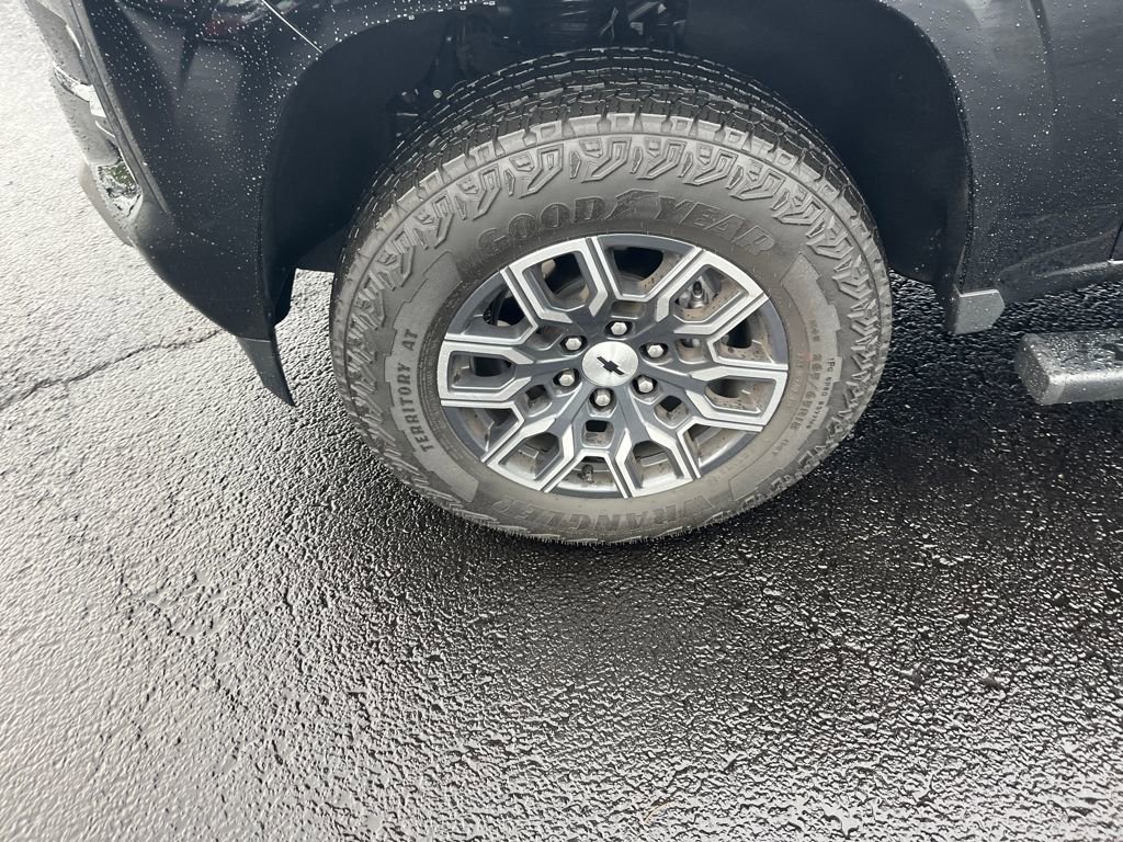 Used 2025 Chevrolet Colorado Z71 image 31