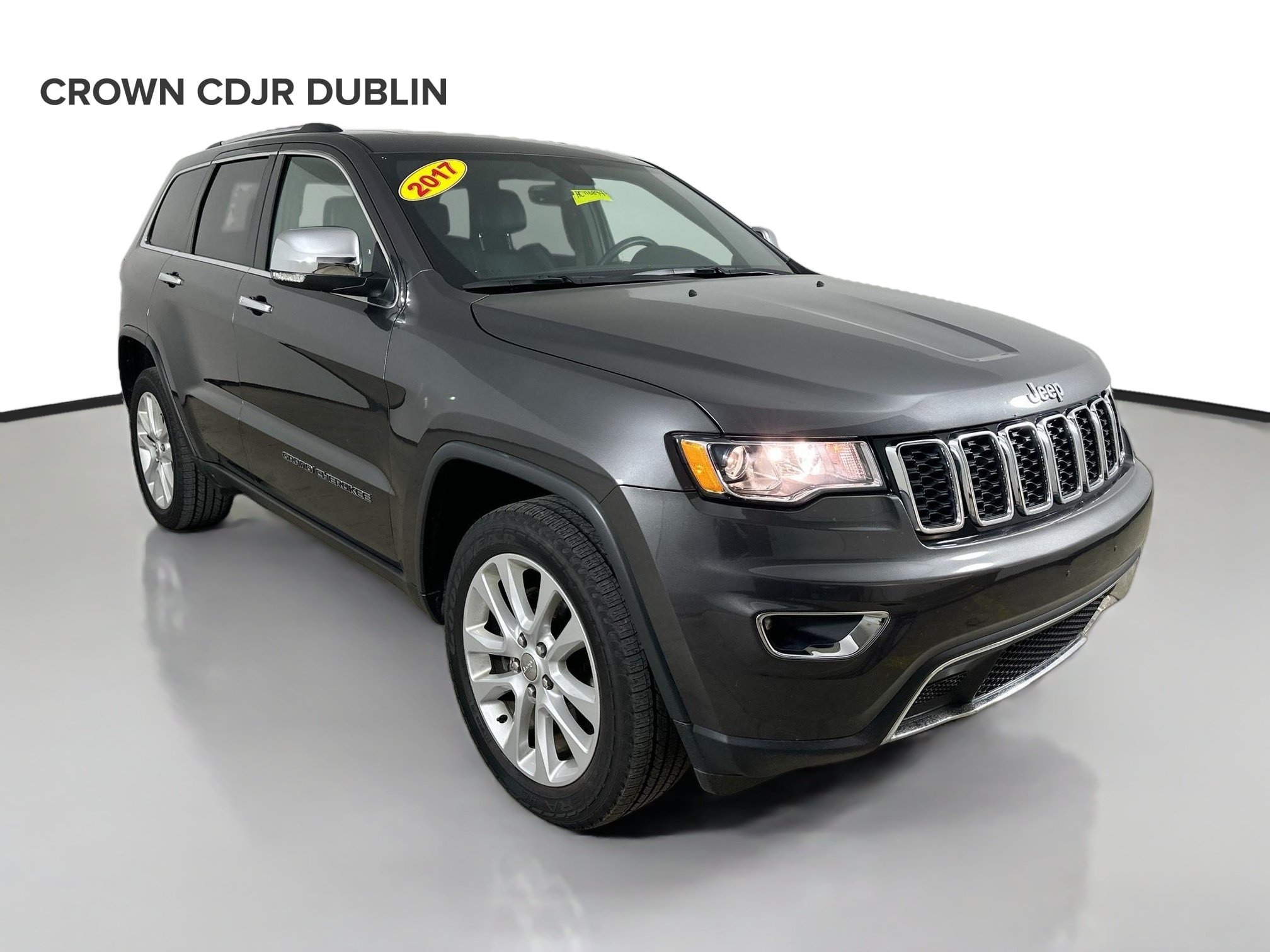 Used 2017 Jeep Grand Cherokee Limited AWD/4WD image 3