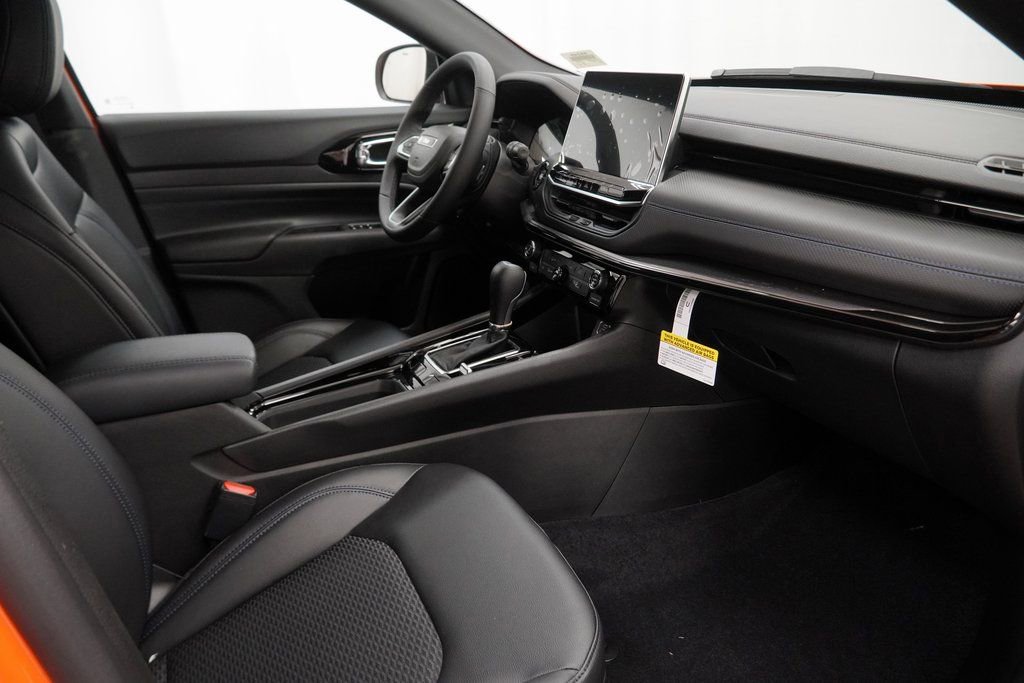 New 2026 Jeep Compass Latitude image 36