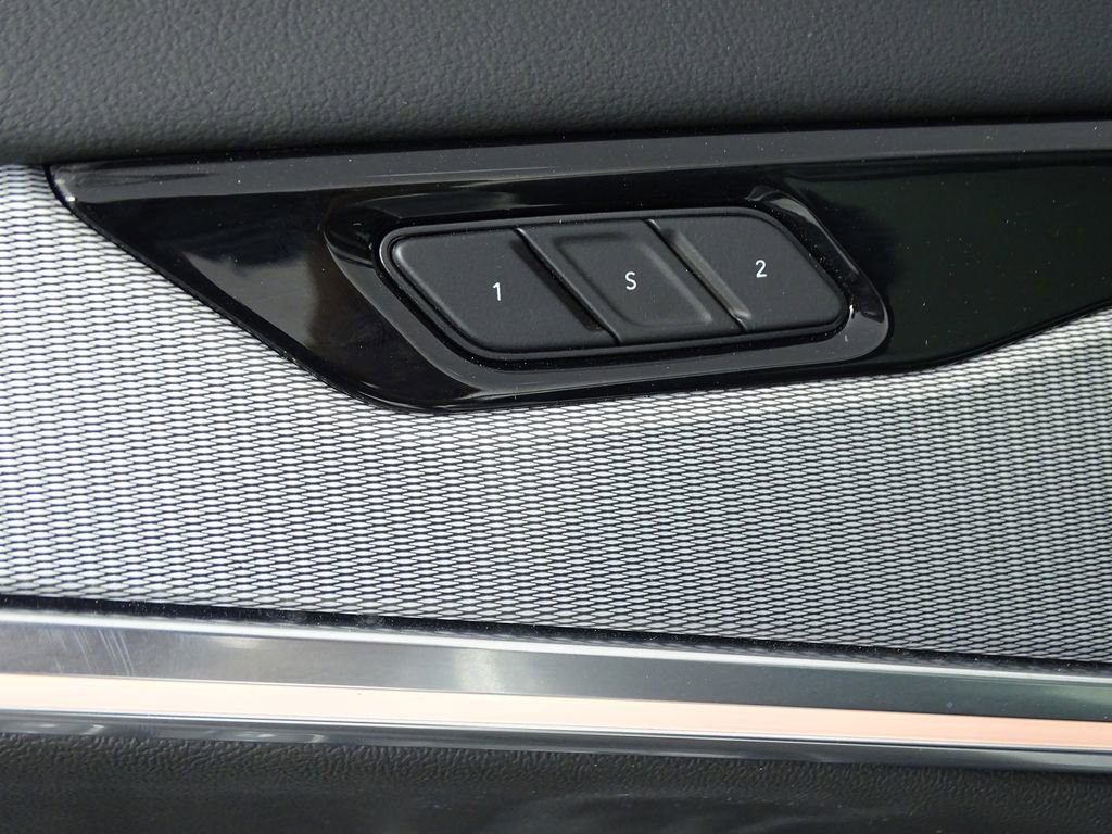 Used 2024 Jeep Wagoneer Launch Edition image 15