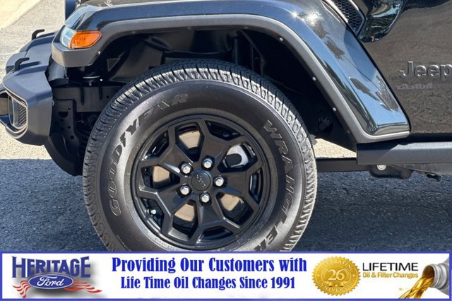 Used 2022 Jeep Gladiator Sport AWD/4WD image 26