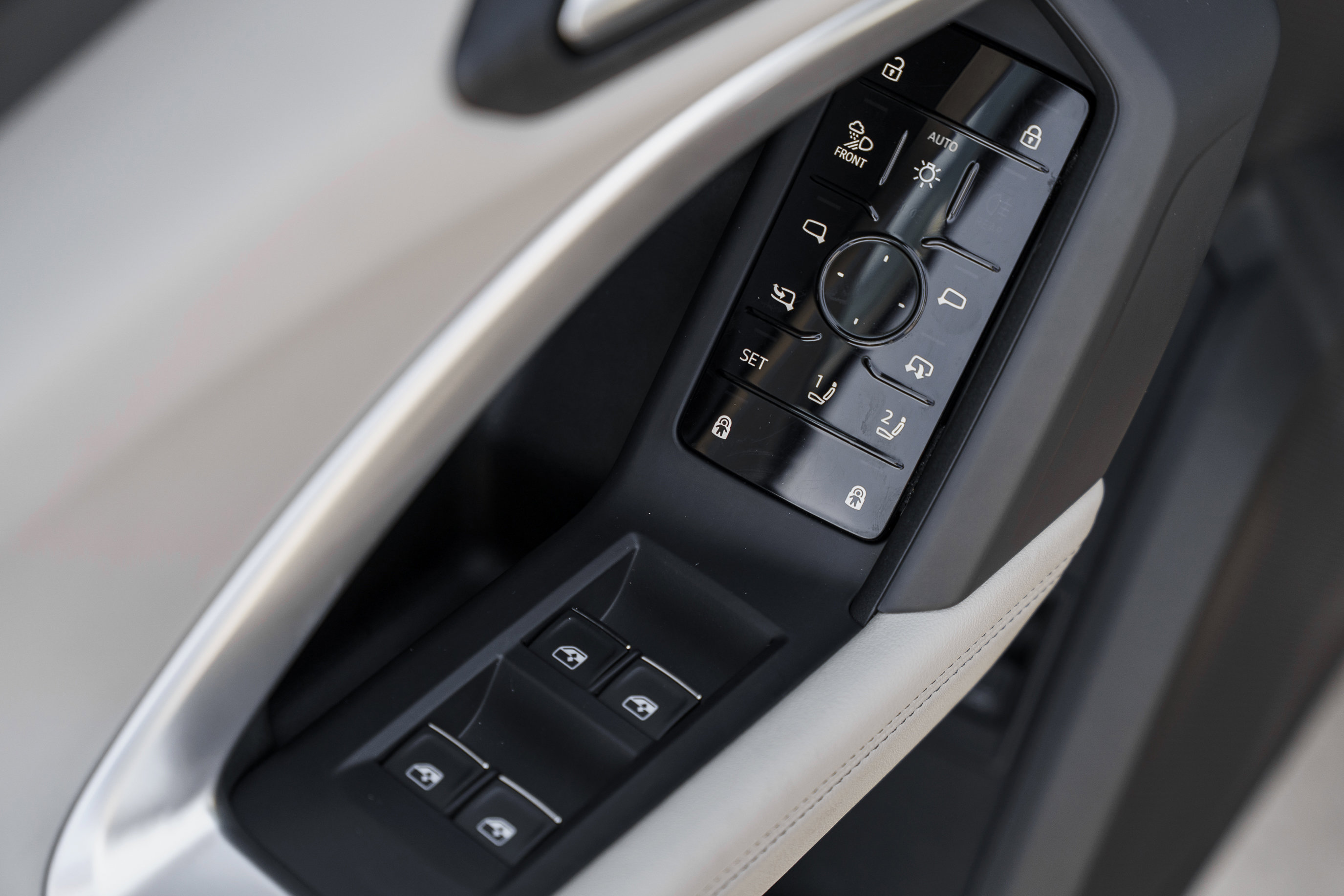 Used 2025 Audi Q5 Prestige image 24