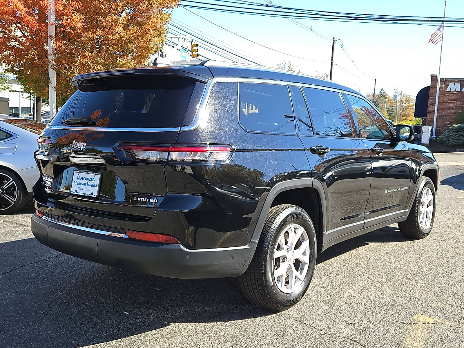 Used 2022 Jeep Grand Cherokee L Limited image 6