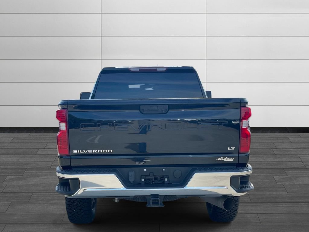 Used 2022 Chevrolet Silverado 2500 LT w/ Convenience Package AWD/4WD image 4