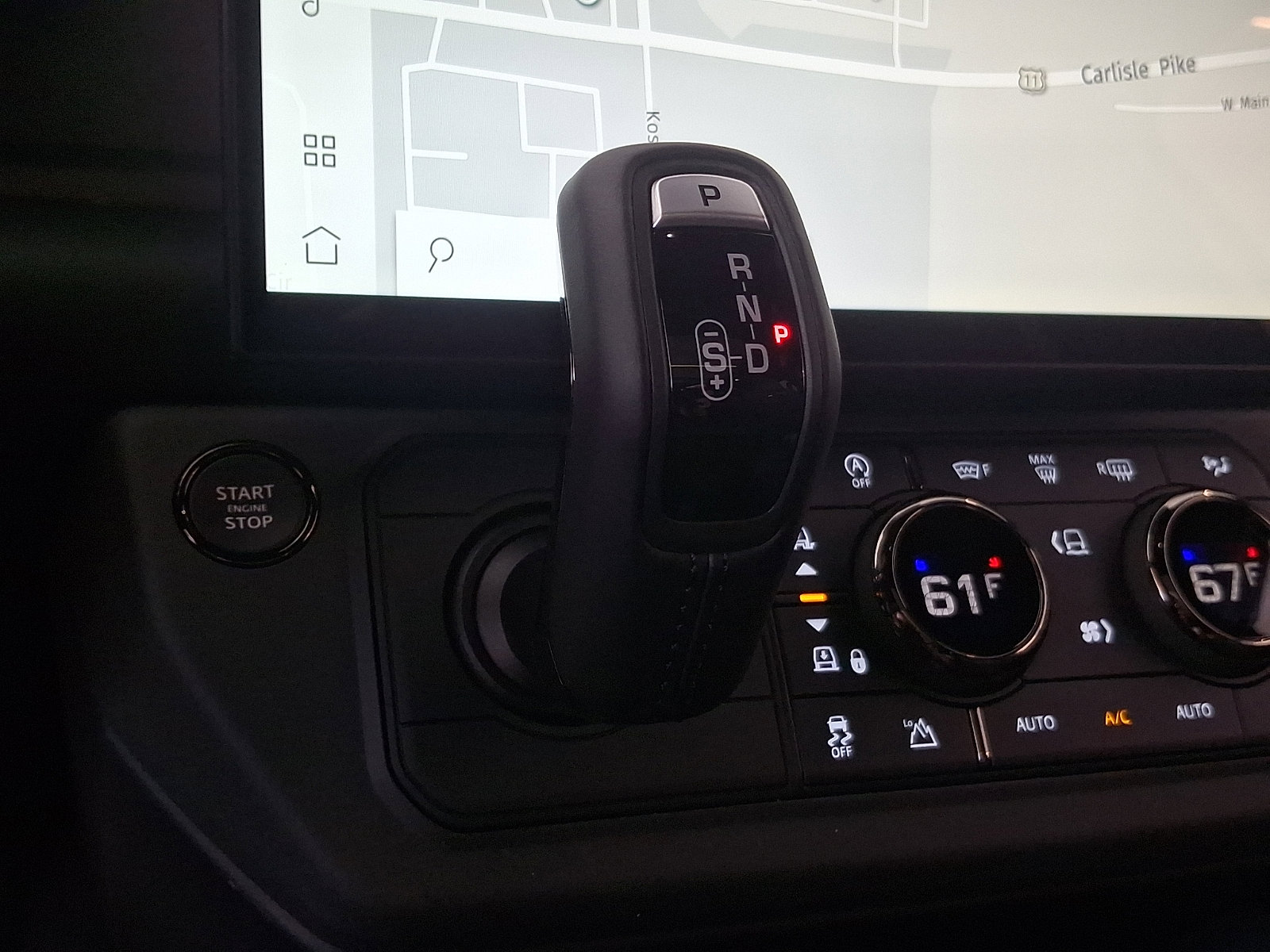 New 2026 Land Rover Defender 110 OCTA AWD/4WD image 13