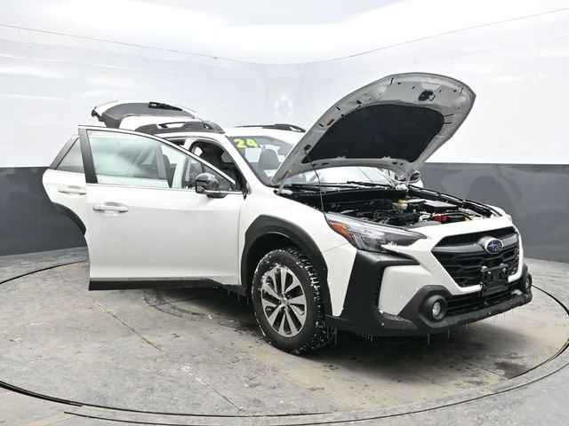 Used 2024 Subaru Outback Premium image 43