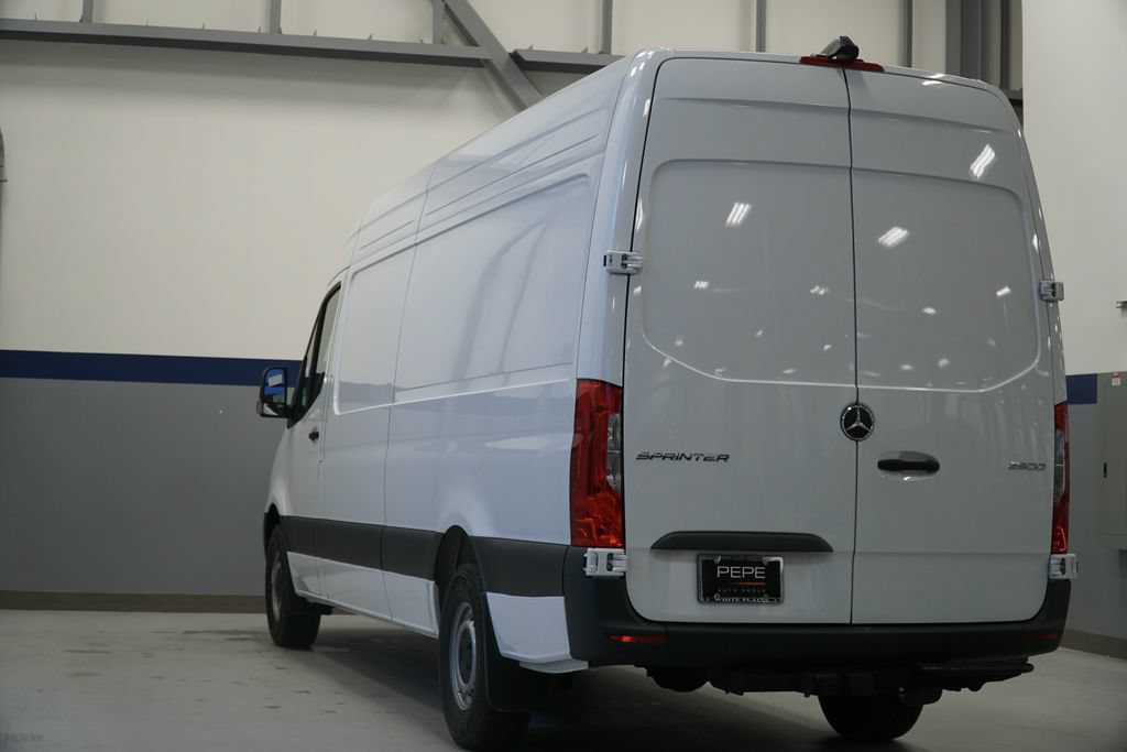 New 2025 Mercedes-Benz Sprinter 2500 image 4
