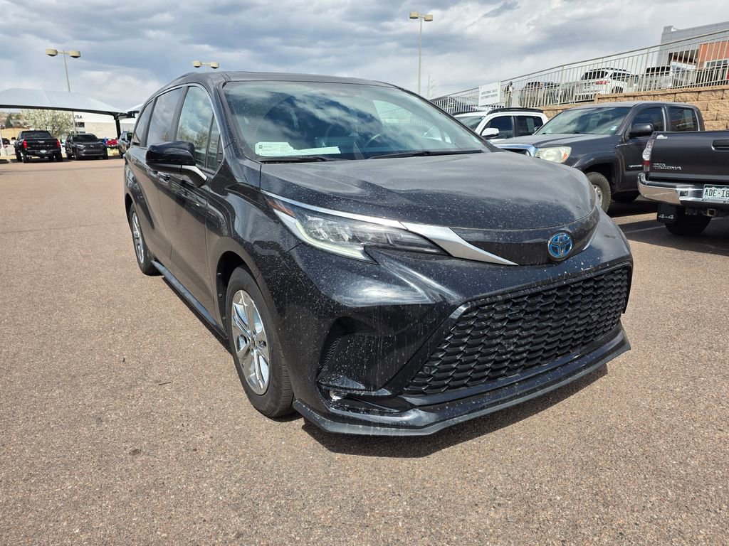 New 2023 Toyota Sienna XSE w/ XSE Plus Package AWD/4WD image 1