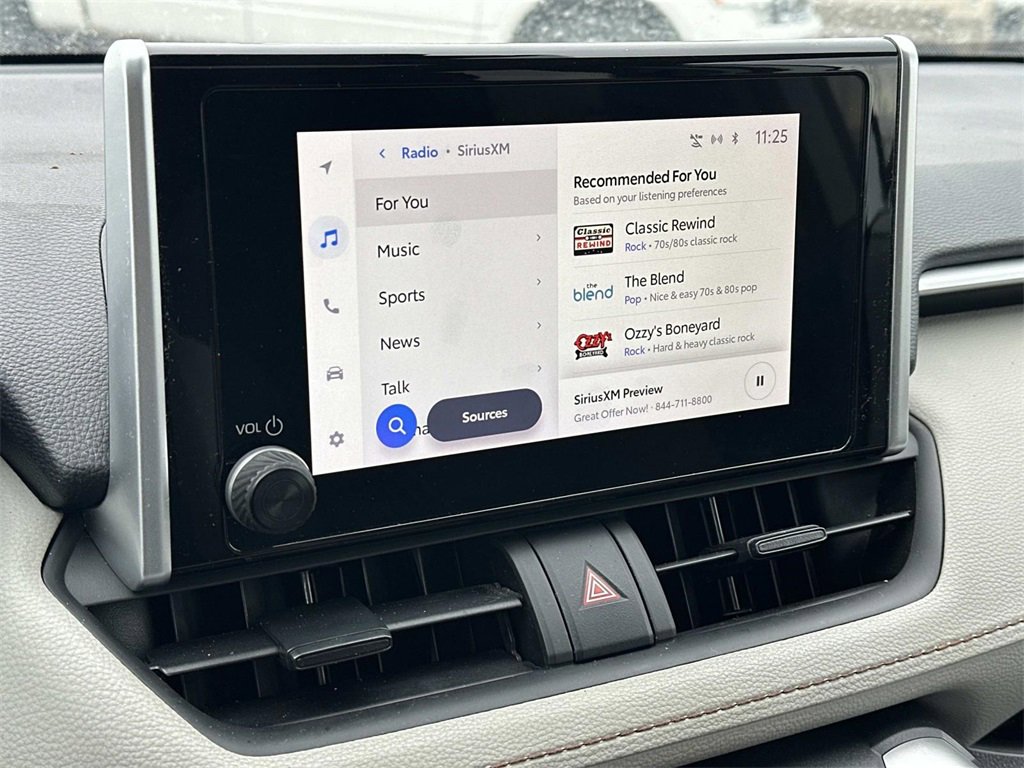 Used 2023 Toyota RAV4 XLE image 31