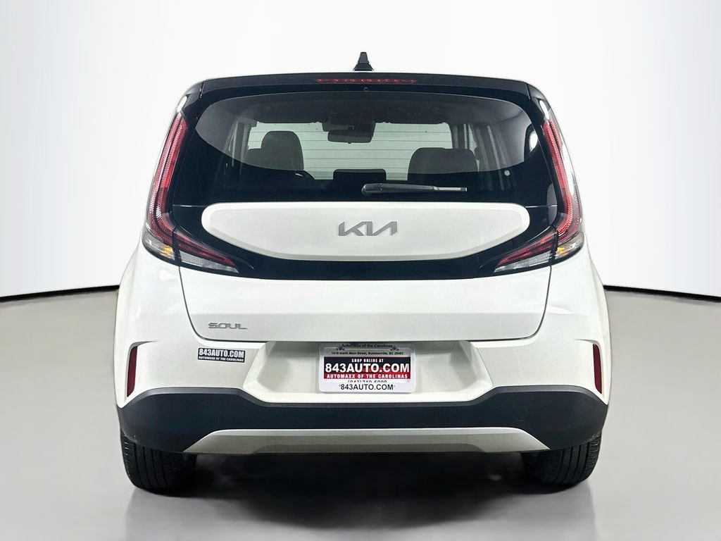 Used 2025 Kia Soul LX w/ LX Technology Package FWD image 6