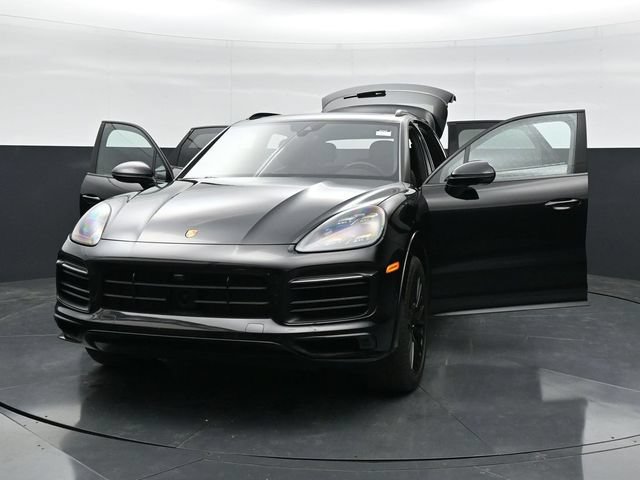 Used 2023 Porsche Cayenne GTS AWD/4WD image 42