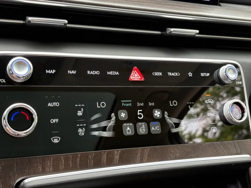 New 2026 Genesis GV80 3.5T Prestige AWD/4WD image 16