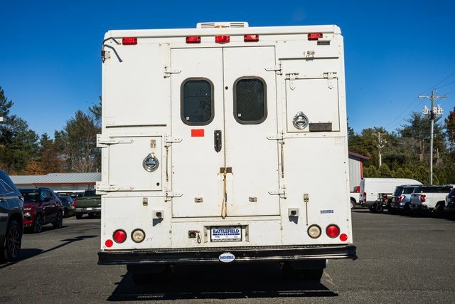 Used 2009 Chevrolet Express 3500 image 5