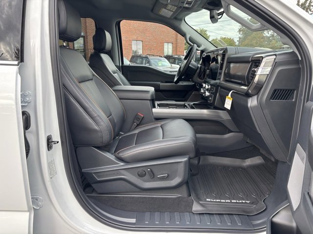 New 2026 Ford F350 Lariat w/ Lariat Premium Package image 17