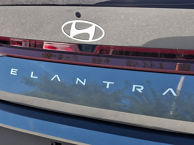 New 2026 Hyundai Elantra SEL Sport FWD image 23