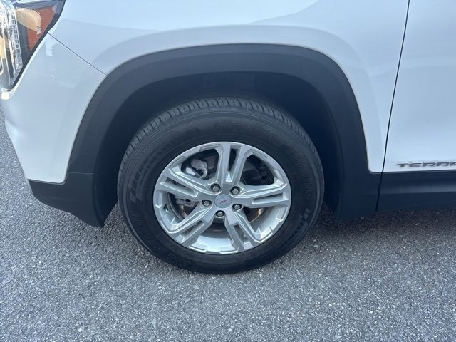 Used 2023 GMC Terrain SLE w/ Driver Convenience Package image 10