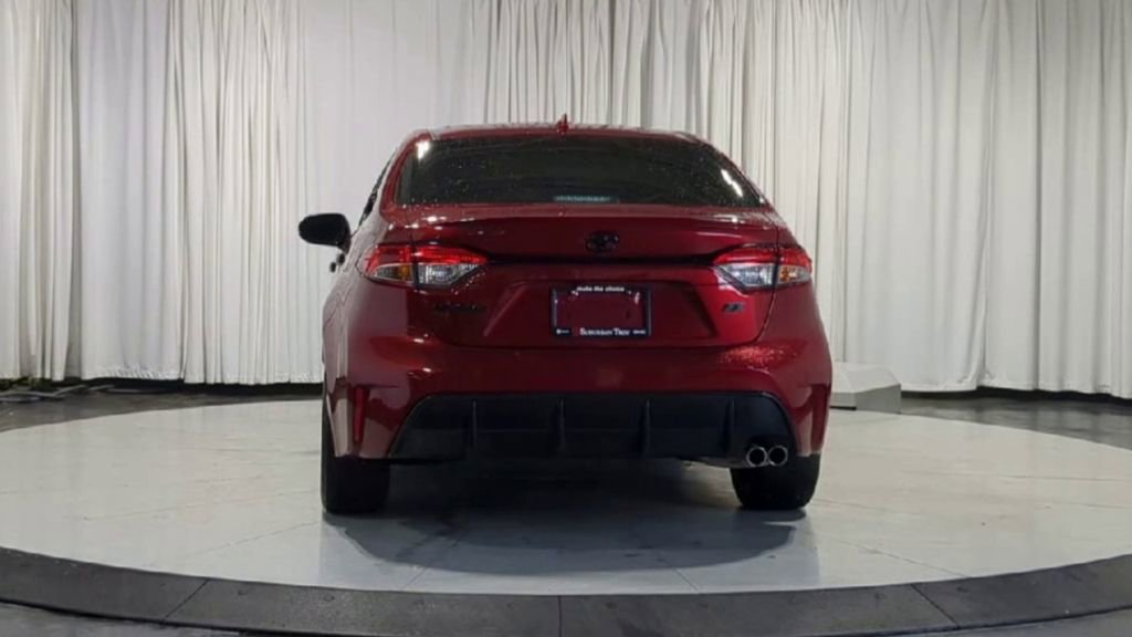 Used 2023 Toyota Corolla SE FWD image 9