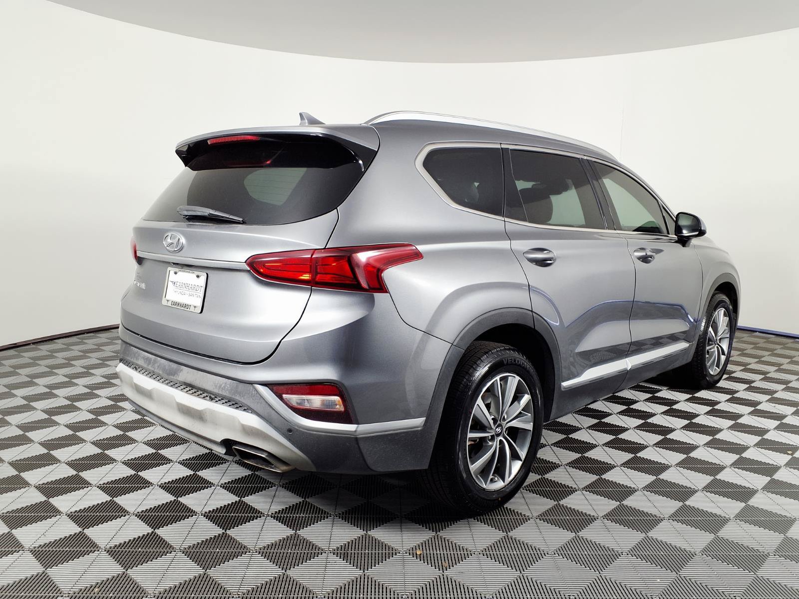 Used 2019 Hyundai Santa Fe SEL FWD image 4