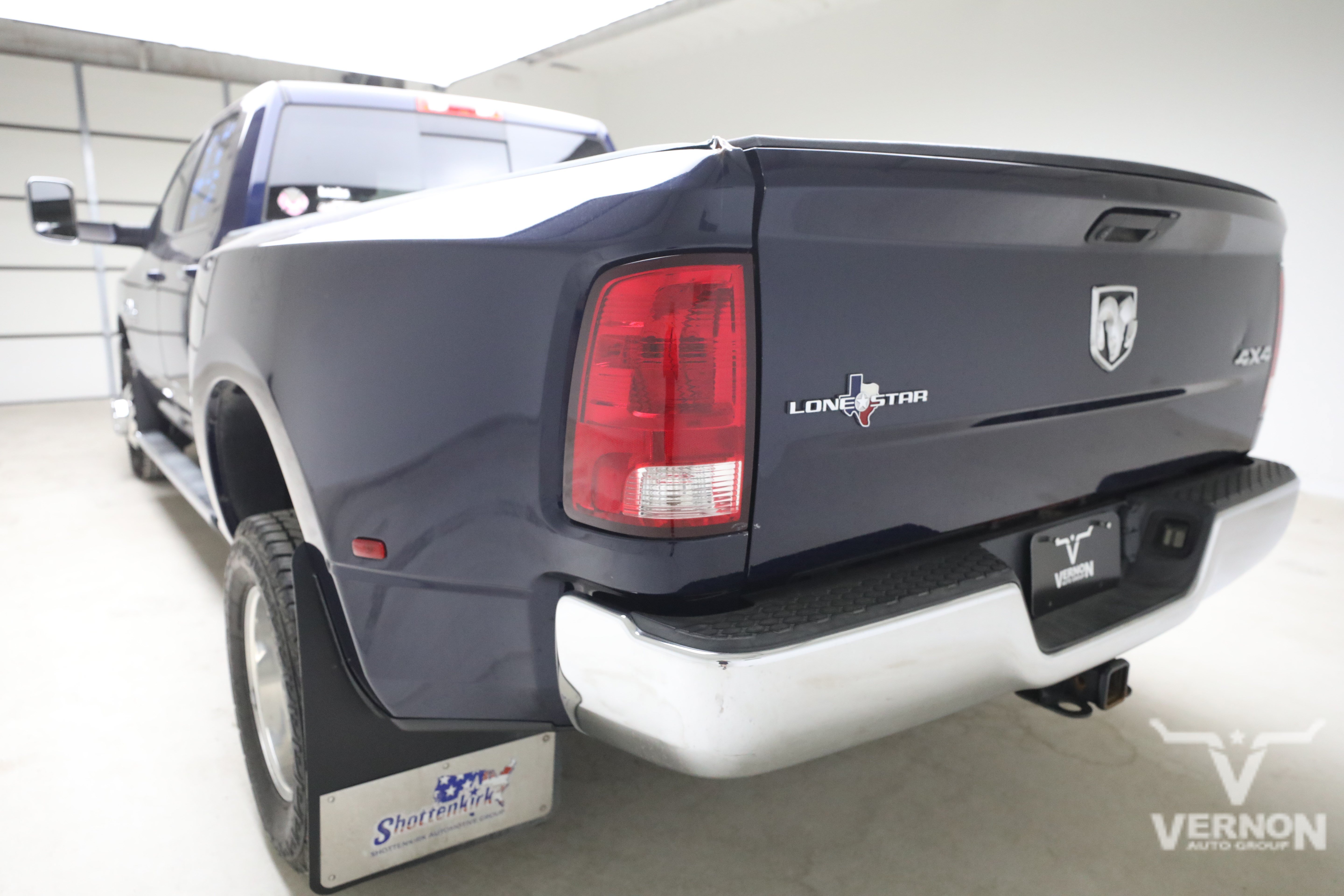 Used 2018 RAM 3500 Lone Star AWD/4WD image 2