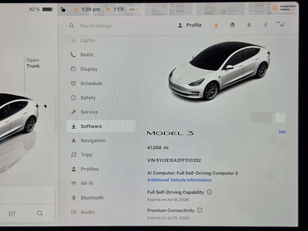 Used 2023 Tesla Model 3 Standard Range RWD image 33