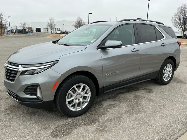 Used 2024 Chevrolet Equinox LT image 3