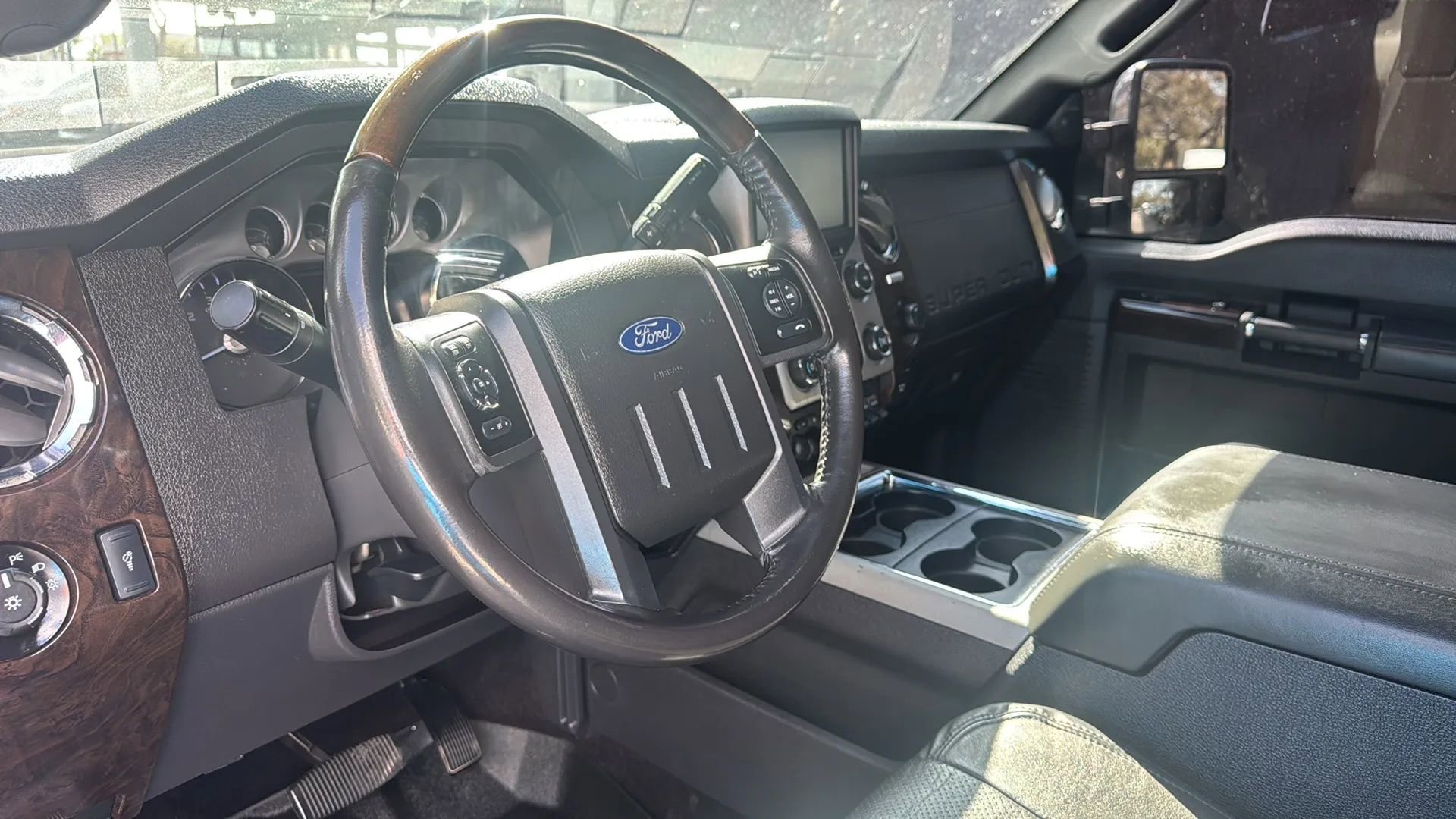 Used 2016 Ford F250 Platinum w/ FX4 Off-Road Package image 12