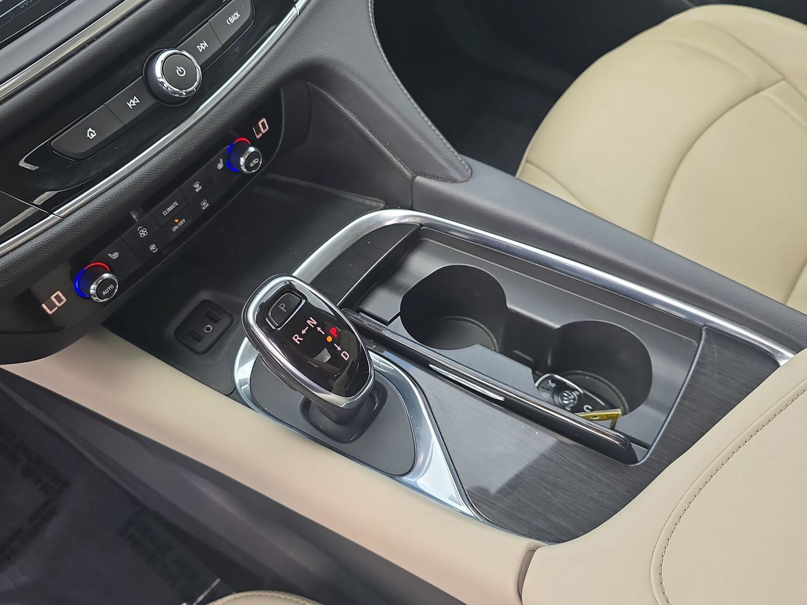 Used 2019 Buick Enclave Essence FWD image 26