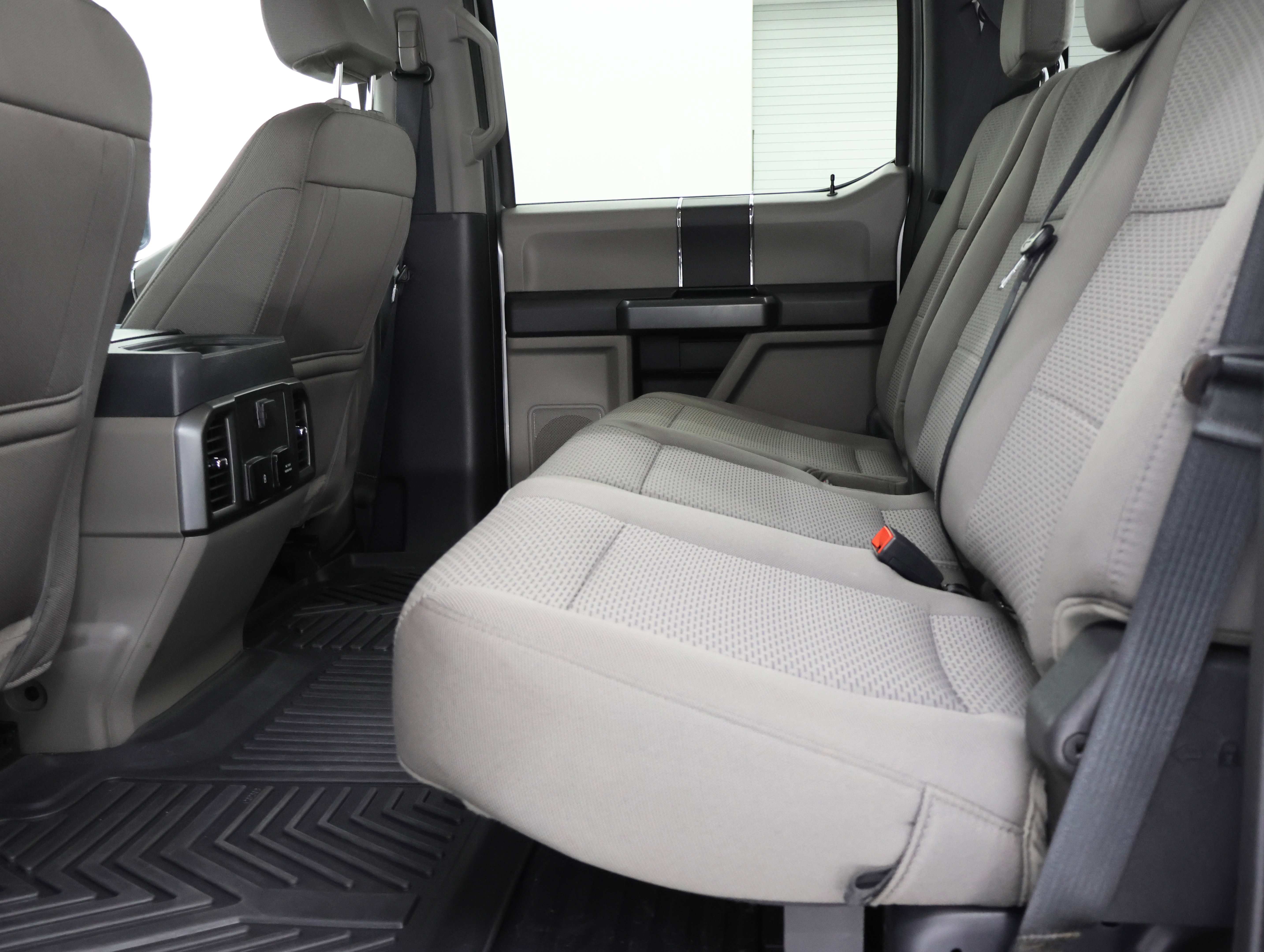 Used 2022 Ford F350 XLT w/ XLT Value Package image 9