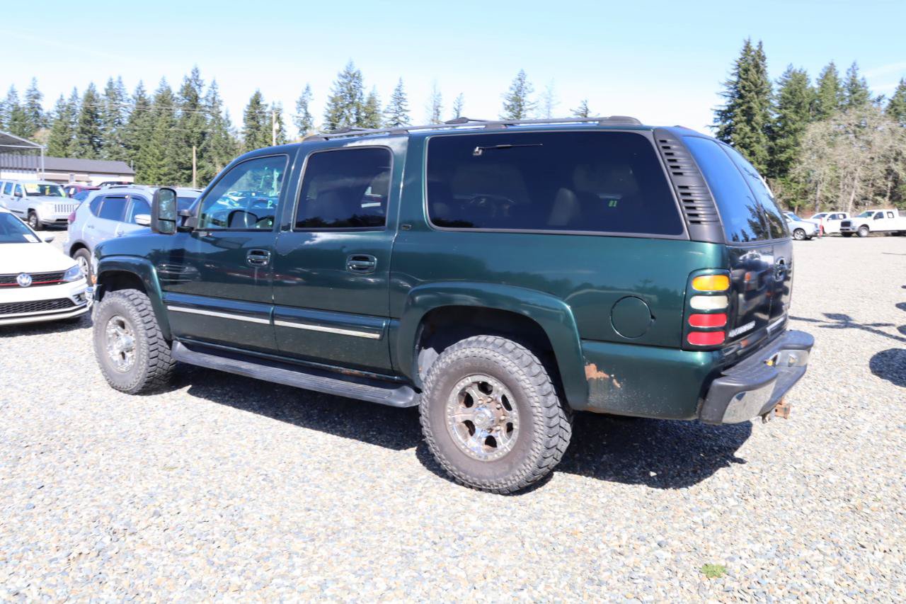 Used 2001 Chevrolet Suburban 2500 LT w/ LT Preferred Equipment Group AWD/4WD image 5